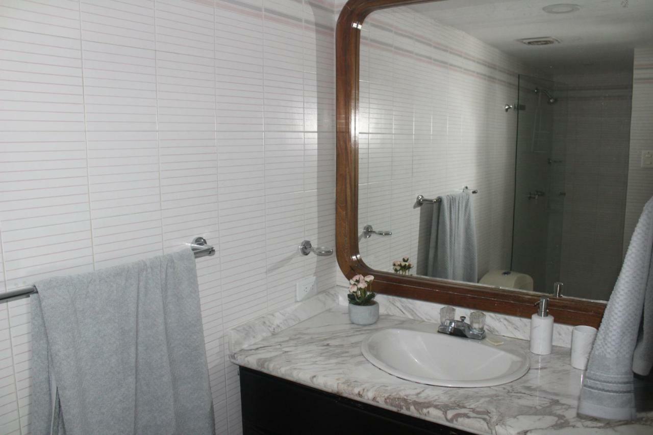 Cozy Apartment In El Laguito Cartagena Esterno foto